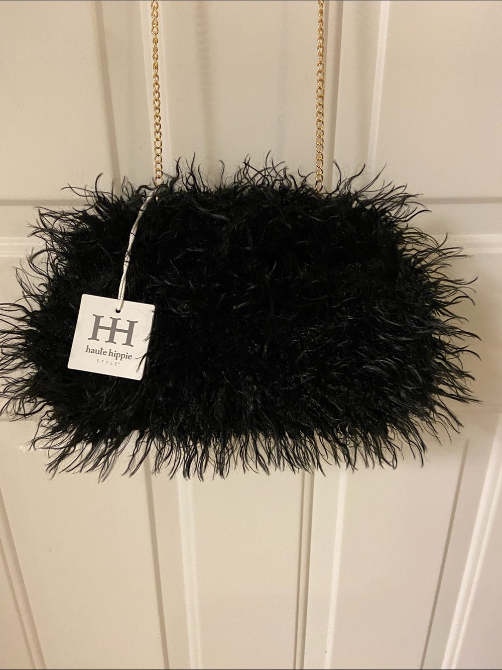 🖤Haute Hippie Black Feathered ~Faux Fur Crossbody Bag with Gold Chain🖤